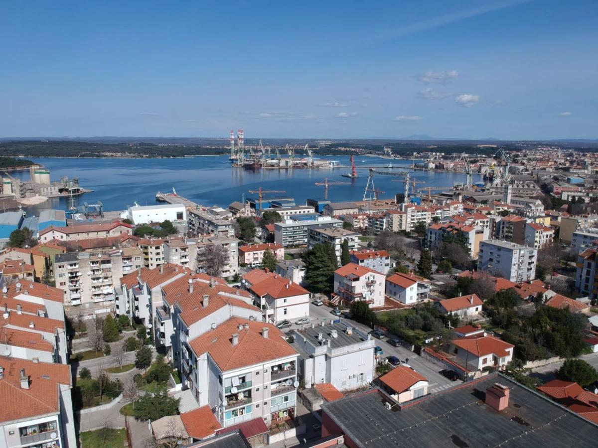 Apartment Lungomare Pula Chambre photo