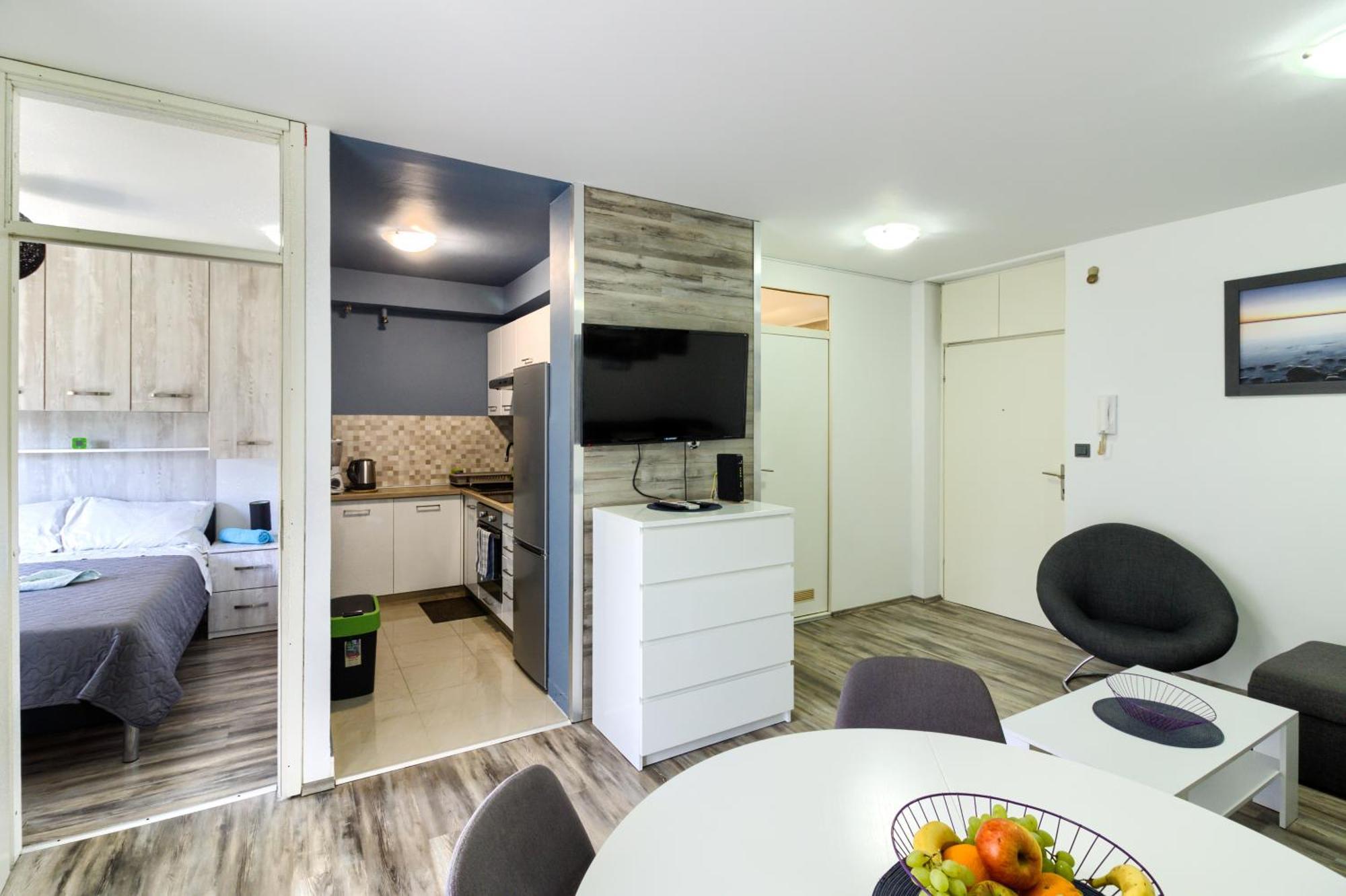 Apartment Lungomare Pula Extérieur photo