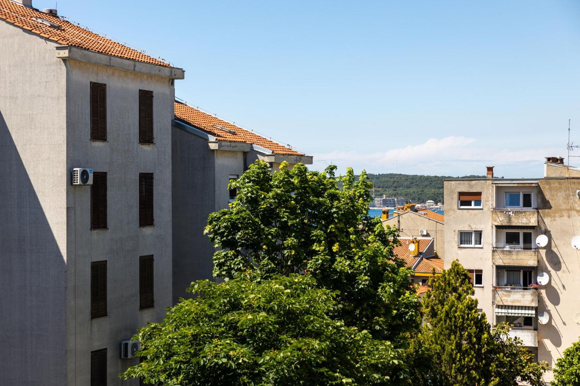 Apartment Lungomare Pula Extérieur photo